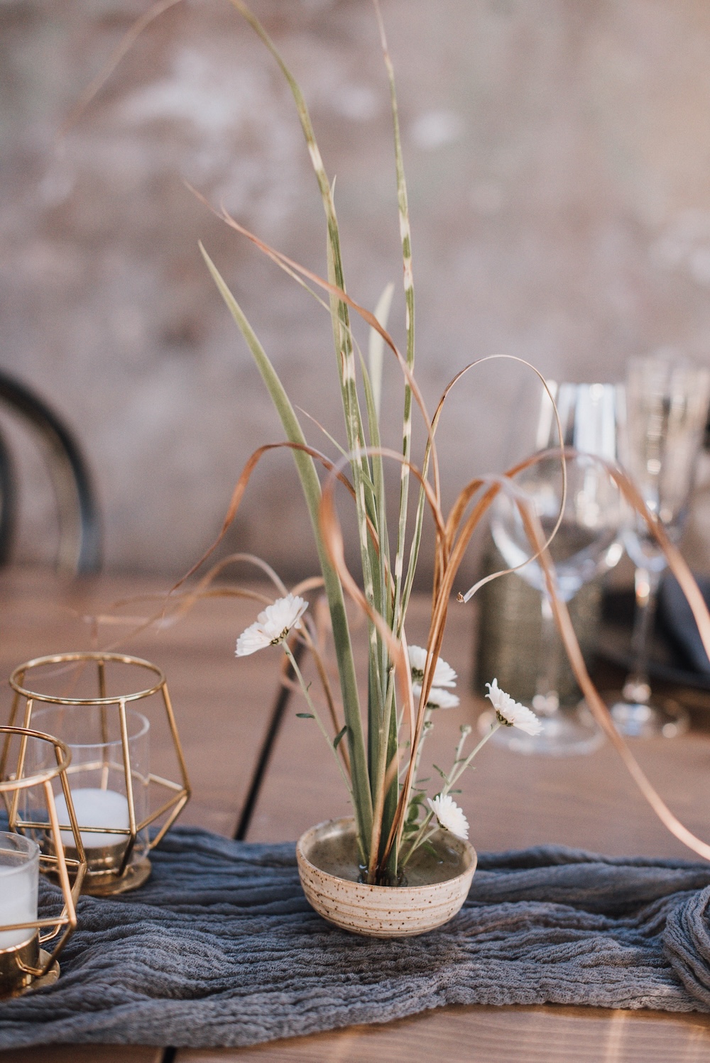 Ikebana-Style Arrangement - Image 2